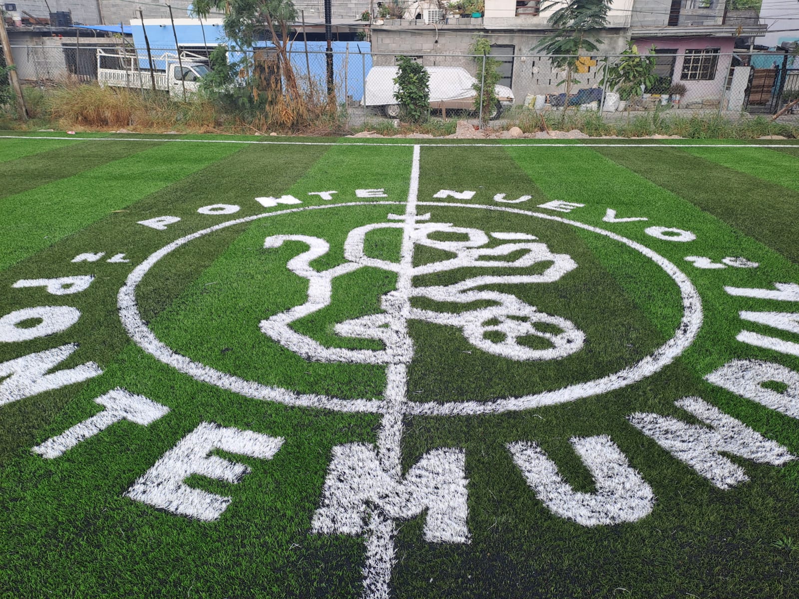 CONSTRUCCIÓN DE CANCHA DE PASTO ´SINTÉTICO , EN PRIMARIA EMILIANO ZAPATA, COL. TIERRA Y LIBERTAD — imagen 3