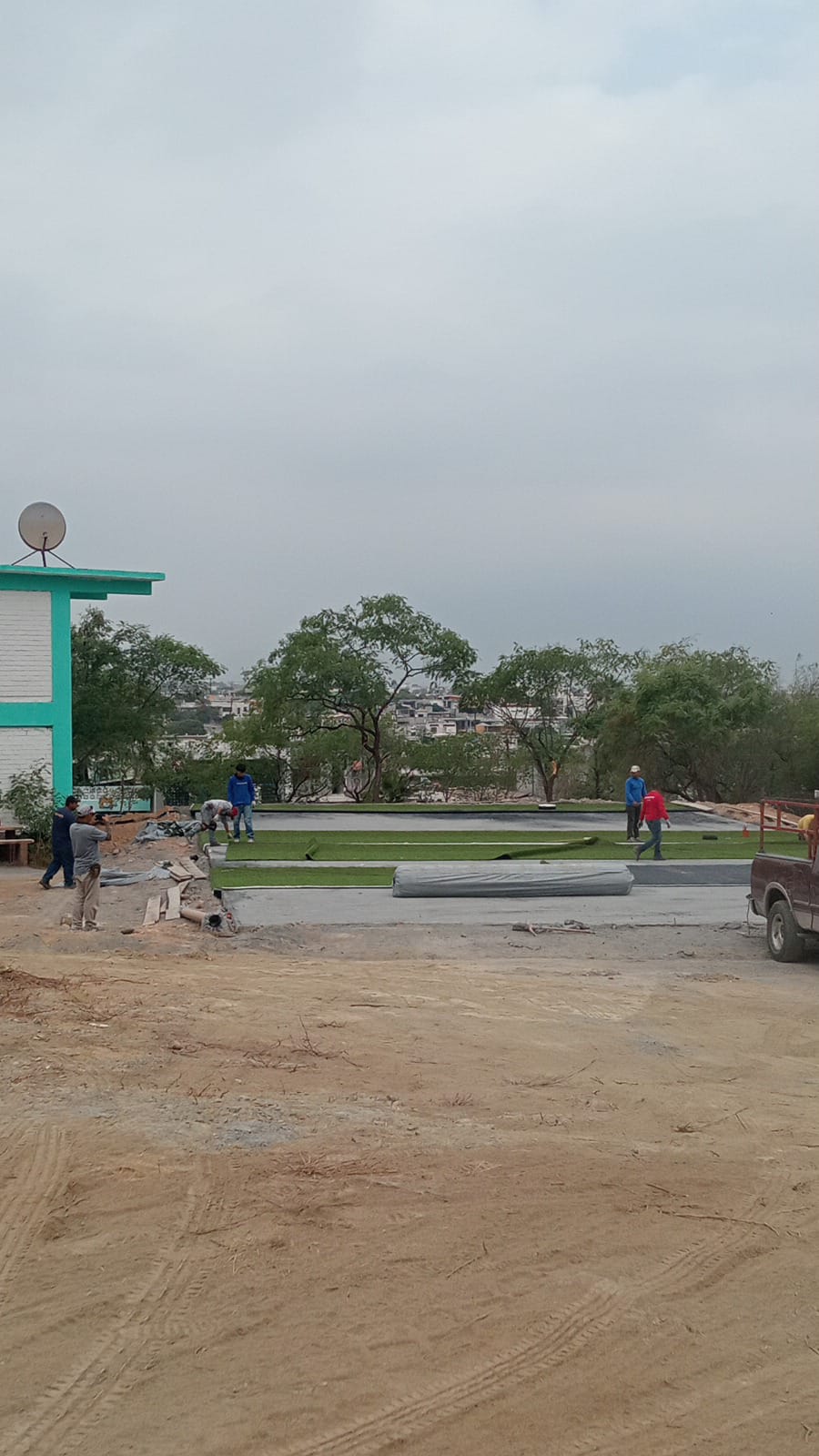 CONSTRUCCIÓN DE CANCHA DE PASTO ´SINTÉTICO , EN PRIMARIA CUAUHTÉMOC , COL. SAN BERNABÉ — imagen 2