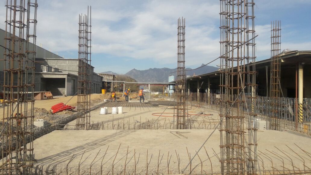 Construcción de obra civil y cimentación de Cárcamo de Bombeo, firme para desplante de planta paquete y cuarto de control en Planta VITRO, García, N.L — imagen 4