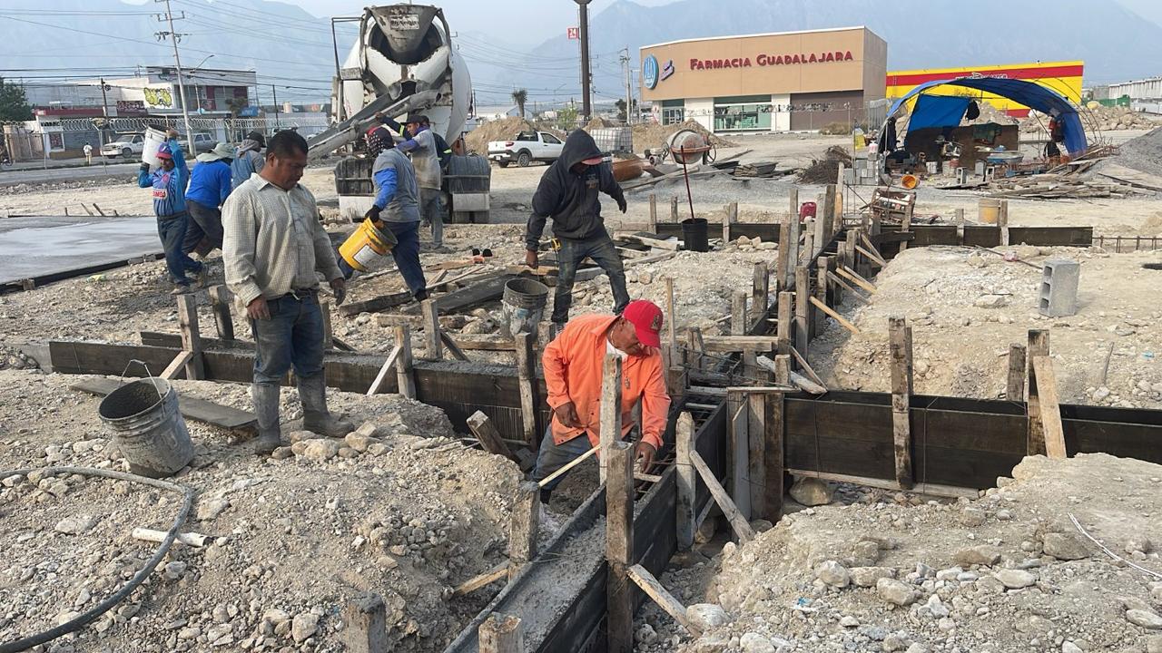 CONSTRUCCIÓN DE PLAZA COMERCIAL PLAZA HACIENDA DEL SOL , GARCÍA , N.L — imagen 3