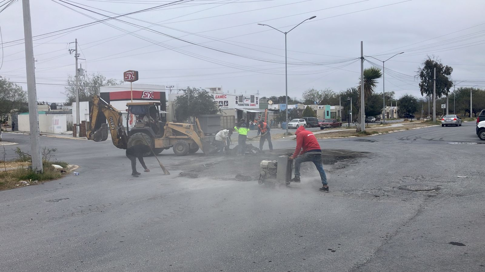 BACHEO PROFUNDO EN LAS CALLES DE LA COL. CARRIZALEJO Y CABECERA MUNICIPAL, EN EL MUNICIPIO DE GRAL. ZUAZUA, N.L — imagen 3
